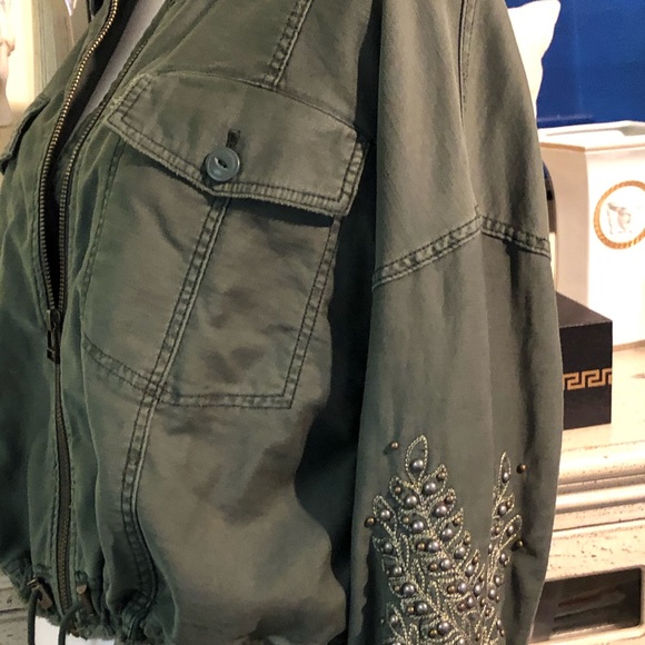 Meet your Posher, Alice - Picture 8 of 8